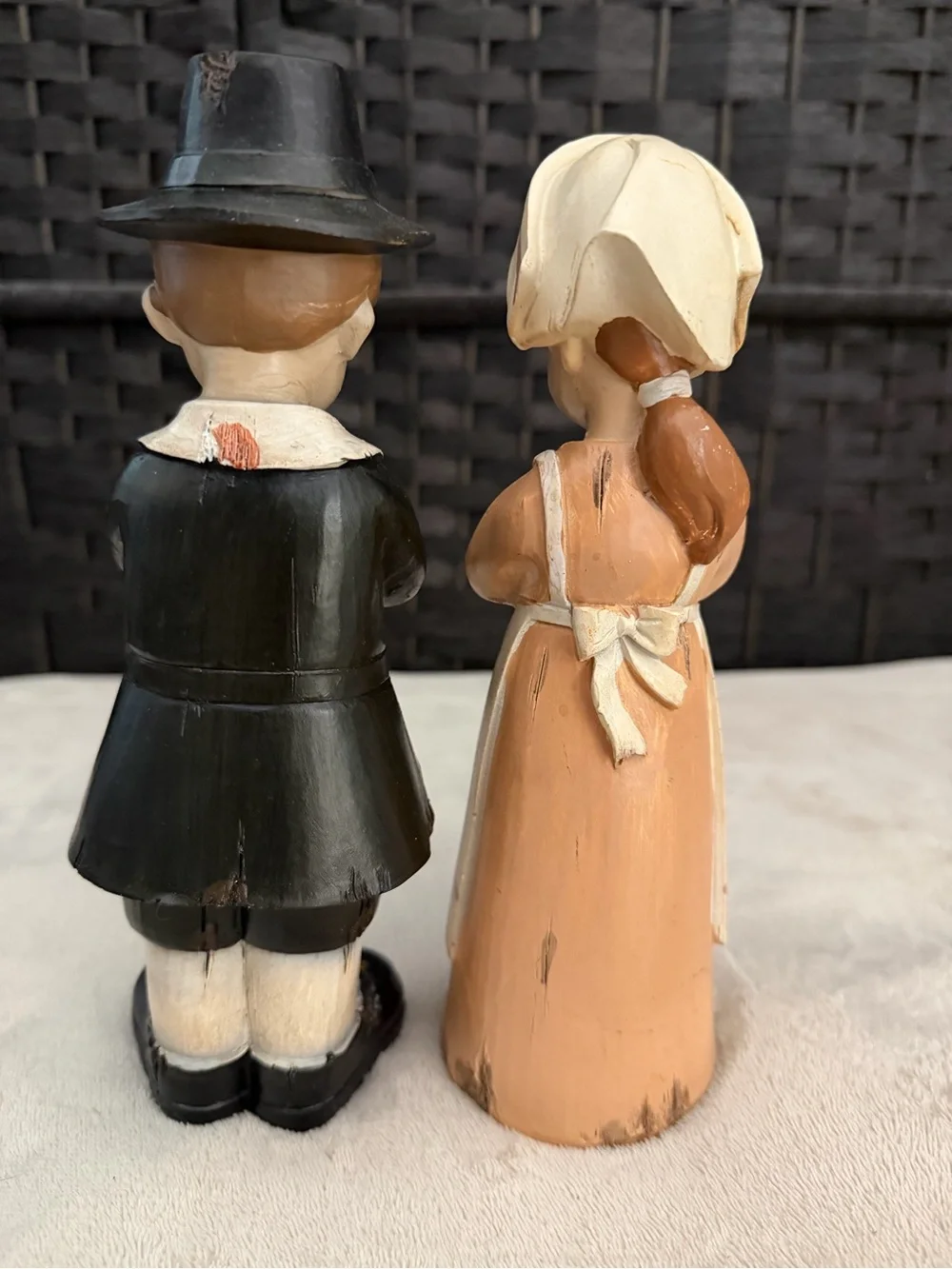 Pilgrim Boy and Girl Figurine Set – Rustic Black, Cream & Tan